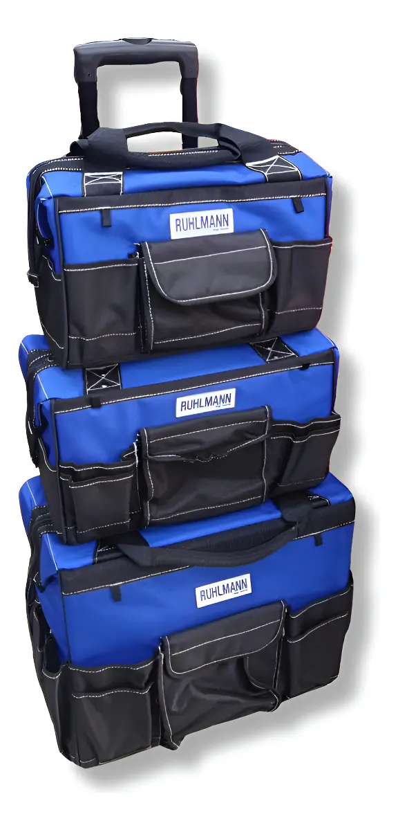 BOLSO CON RUEDAS. MANIJA TELESCOPICA X 3 PZ. (14,5" - 16,5" - 19")
Medidas: 14,5'' - 16,5'' - 19''. Material: poliester de alta densidad. Costuras remachadas, bolsillos intermos. Apilable. Alto total apilado 93 cm
ruedas 10 x 3 cm. c/prot de ruedas subida de escalon.