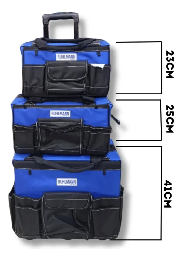 BOLSO CON RUEDAS. MANIJA TELESCOPICA X 3 PZ. (14,5" - 16,5" - 19")
Medidas: 14,5'' - 16,5'' - 19''. Material: poliester de alta densidad. Costuras remachadas, bolsillos intermos. Apilable. Alto total apilado 93 cm
ruedas 10 x 3 cm. c/prot de ruedas subida de escalon.