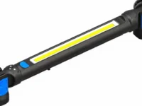 RU26702 1 LINTERNA CAPOT IMANTADA PROF. USB-C. Led: 10W. 2 intensidades de led. SENSOR DE MOVIMIENTO.
Bateria: 3,7V. Litio. 4400 mAH. Tiempo de carga: 3,5 a 4 hs. Tiempo de uso 2 a 5hs. Material: ABS. Rebatible.