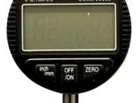 COMPARADOR DIGITAL 0-12,7 mm (con oreja)Resolucion: 0,01 mm / rango: 0-12,7 mm / Punta de contacto: M2.5 / Espiga: 8 mmAlimentacion: 1 pila 1,5V LR44/AG13 (incluida)