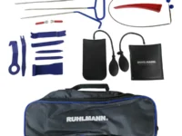 RU43218 1 18 PZ KIT P/REPARAR PUERTAS DE VEHICULOS.
Incluye palancas plasticas p/desarmar puertas y molduras, varillas anticorrosivas para reparar bollos.
bolsas de aires para separar la puerta del marco.